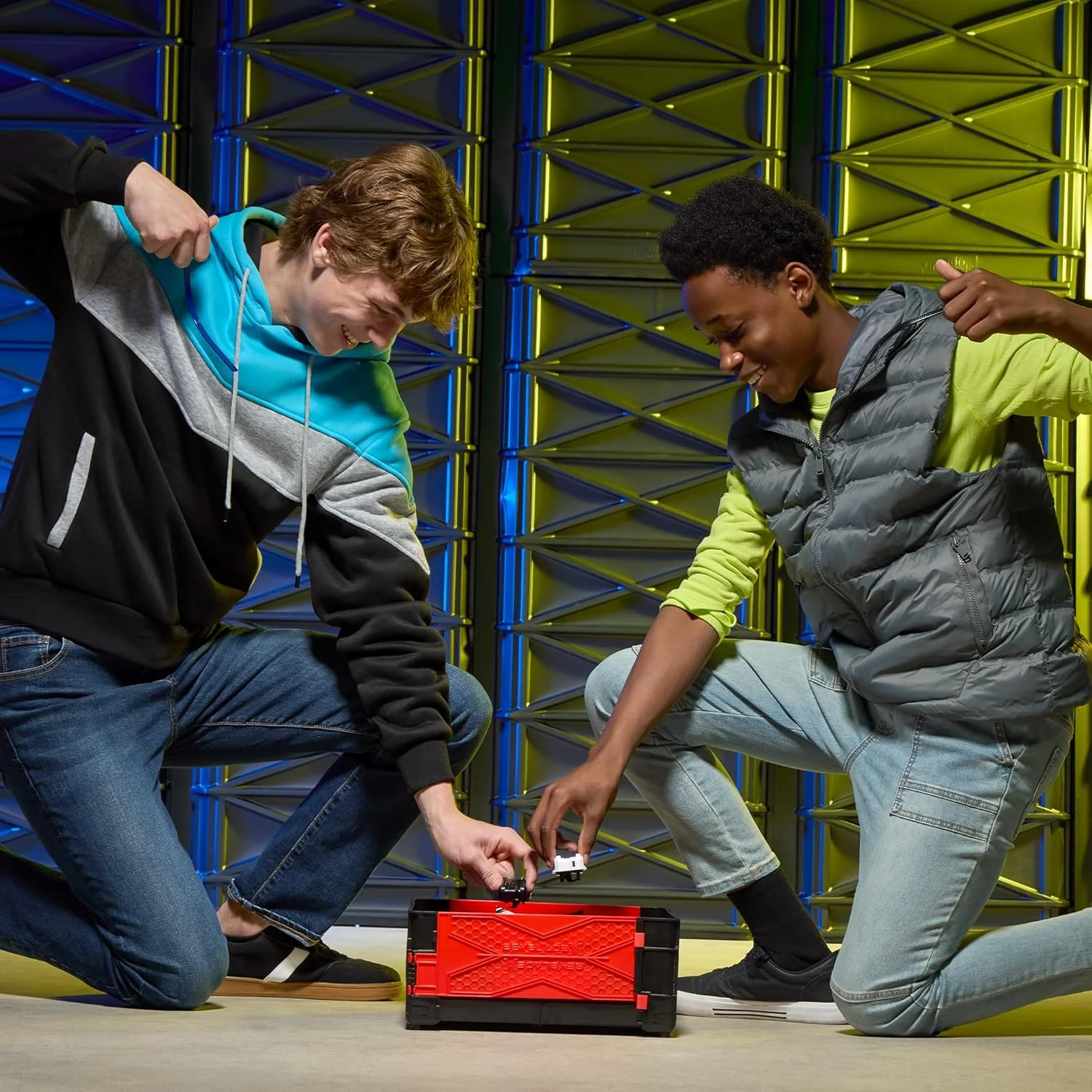Beyblade X Beystadium Clash and Carry - Image 4
