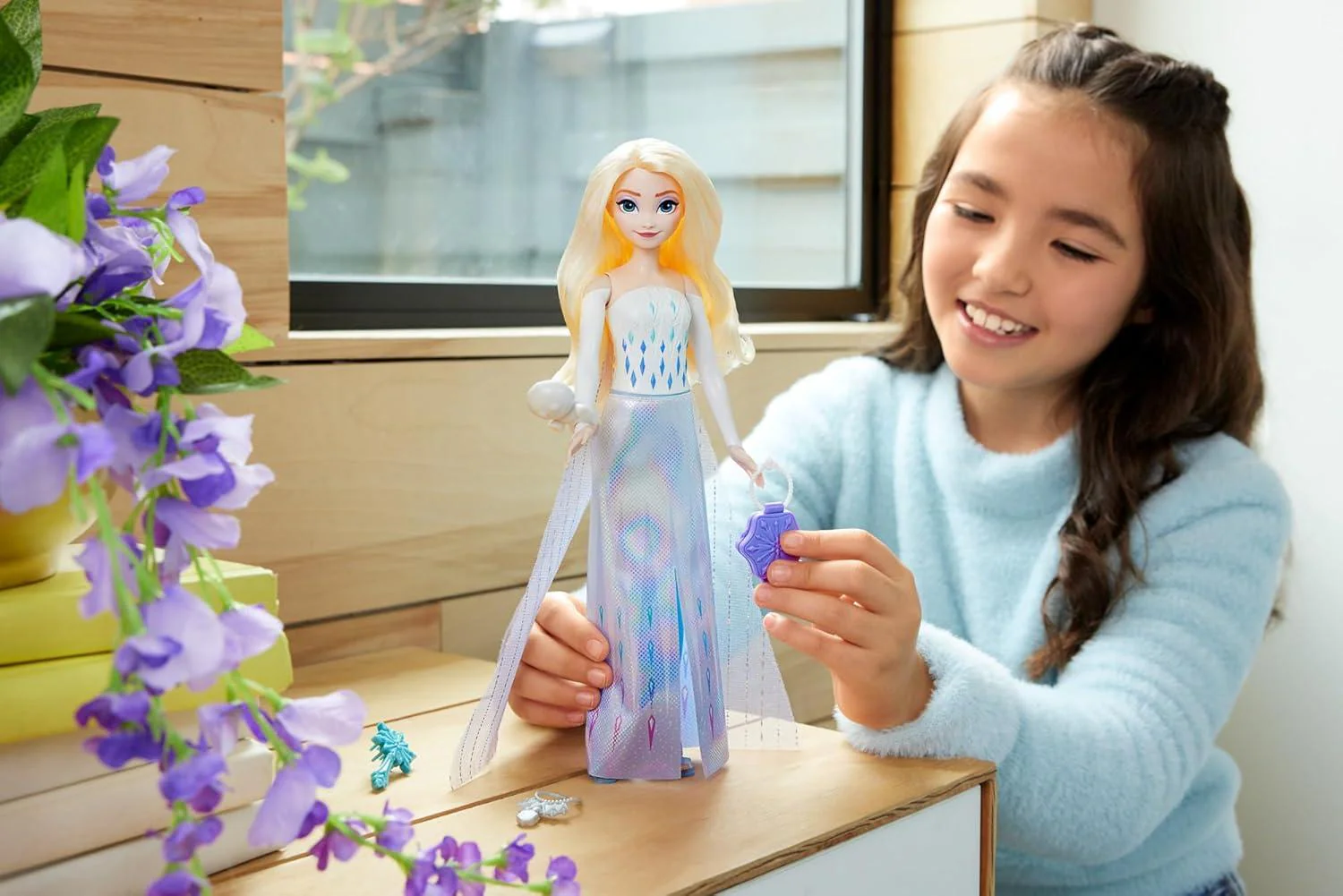 Disney Frozen - Elsa Spin & Reveal - Image 2