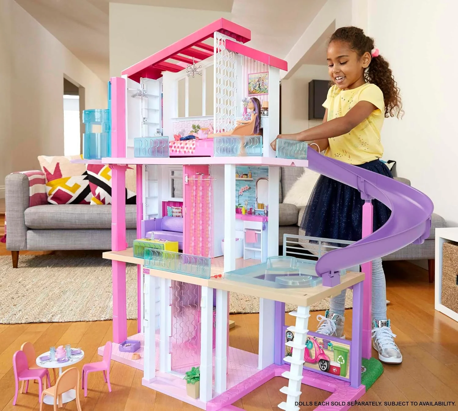 Nuova Casa dei Sogni di Barbie con 3 piani e oltre 70 accessori - Image 2